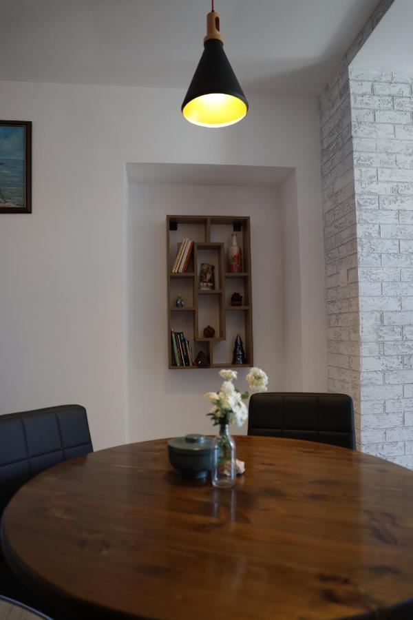 Guest House Dimant Burgas Esterno foto